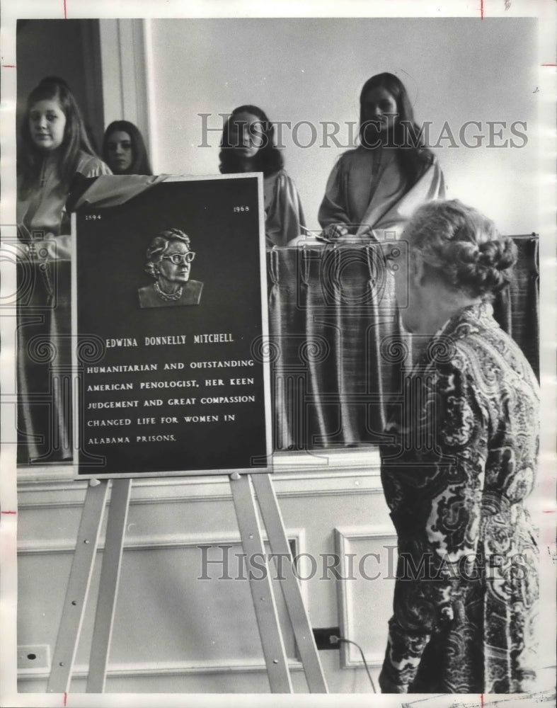 1973 Press Photo Edwina D. Mitchell Hall of Fame plaque, Alabama - abna36454 - Historic Images