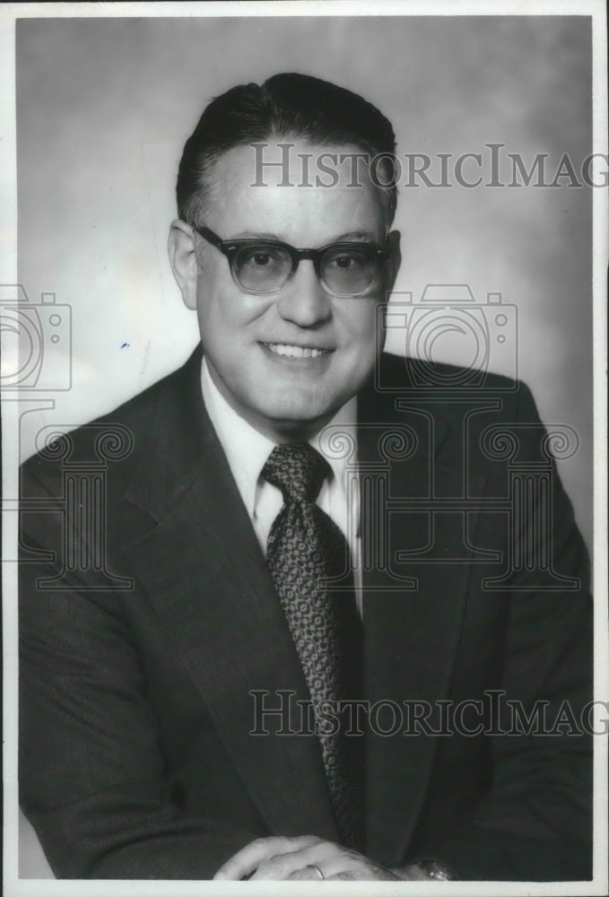 1975 J. Terry Noland, First National Bank of Birmingham - Historic Images