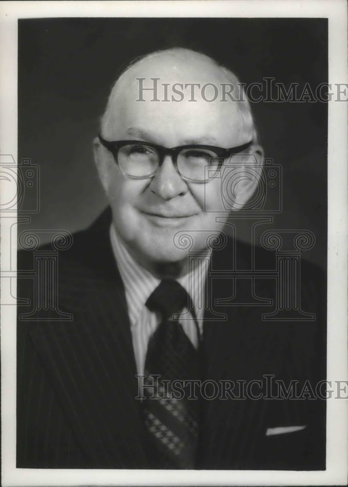 1982 Walter L. Mims, Attorney - Historic Images