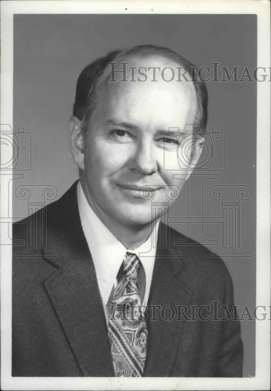 1974 Press Photo Alfred J. Larson, Executive Chicago Bridge and Iron Company - Historic Images