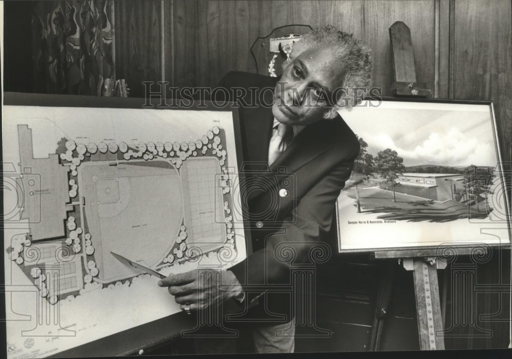 1980, Lawson State President Jesse Lewis explains school expansion - Historic Images