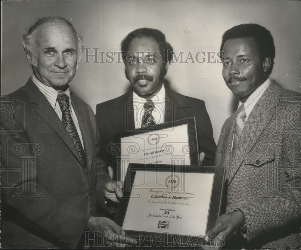 1973 Press Photo Harold Boykin, Columbus Hasberry, James Lee Jr at Ceremony - Historic Images