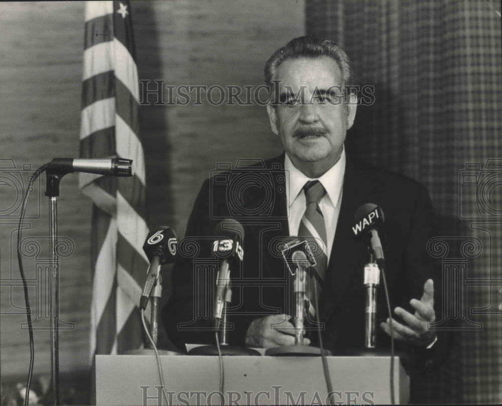 1982, Joe McCorquodale, Politician at press conference - abna37036 - Historic Images