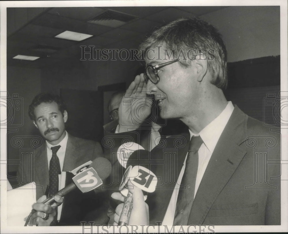 1989 Robert McCurley, Madison Police Chief - Historic Images