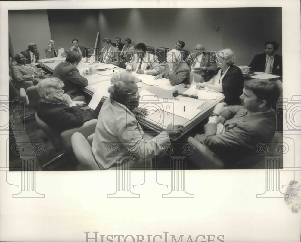 1988 Bobbie McDowell and Gary White (Foreground) at Meeting, Alabama - Historic Images