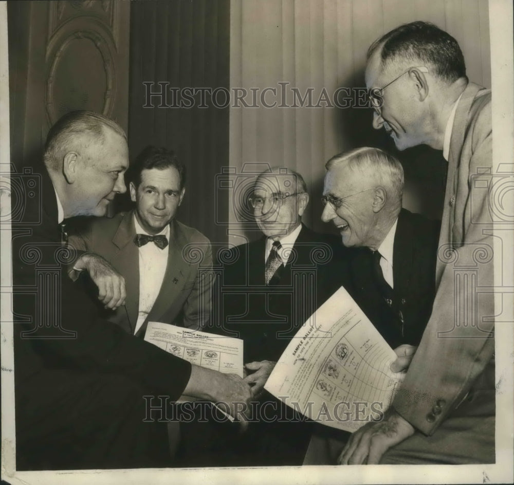 1952 Press Photo chairman Dr. Seale Harris &amp; Professional men for Eisenhower - Historic Images