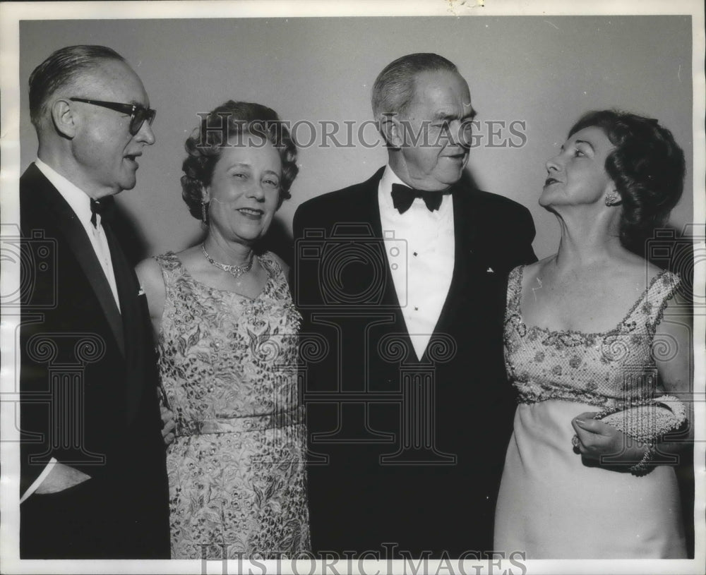 1966 Press Photo Group in Formal Clothes from Alabama, Texas and New Jersey - Historic Images