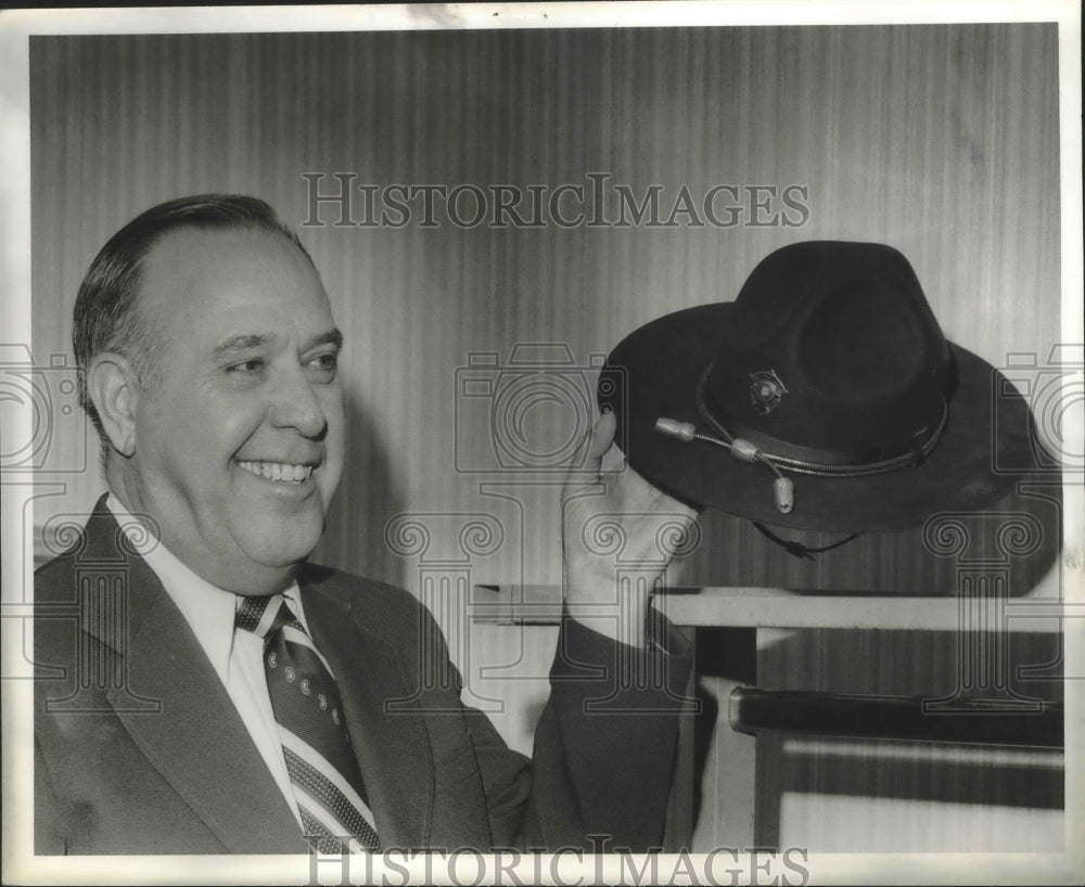 1980, Captain Robert Miller, Alabama Highway Patrol, Hangs Up Hat - Historic Images