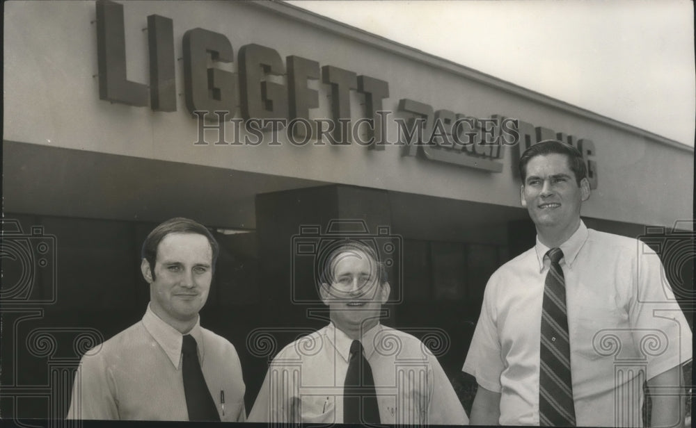 1972, Liggett Drugstore Executives Prepare to Open Store - abna37373 - Historic Images