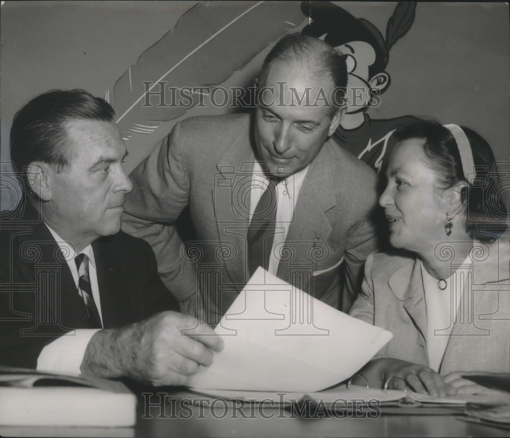 1955, Jefferson County Community Chest drive volunteers, Alabama - Historic Images