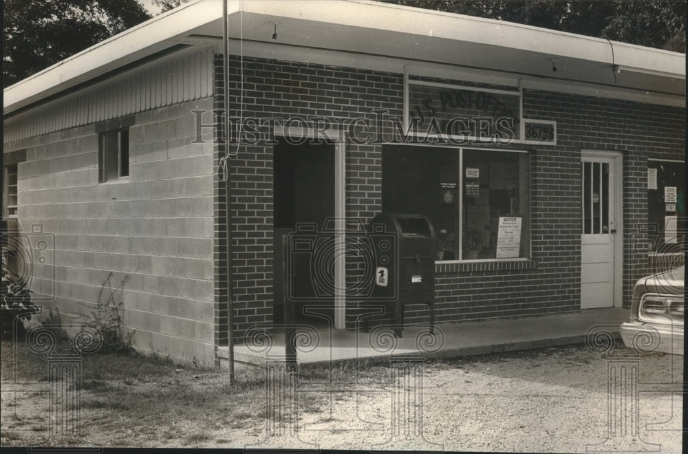 1984, Lawley Post Office is now little more than a branch office - Historic Images