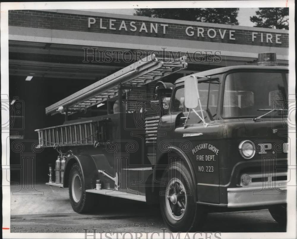 1970 Press Photo Firemen transform garbage truck into firetruck in Alabama - Historic Images