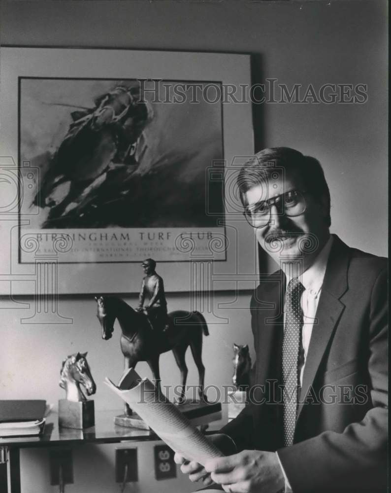 1988 Press Photo Bruce Seymore, Birmingham Turf Club Vice President - abna37525 - Historic Images