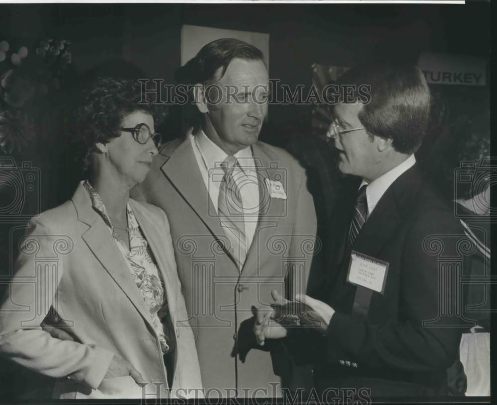 1982 Press Photo Wade Skidmore, Alabama Poultry & Egg Association - abna37559 - Historic Images