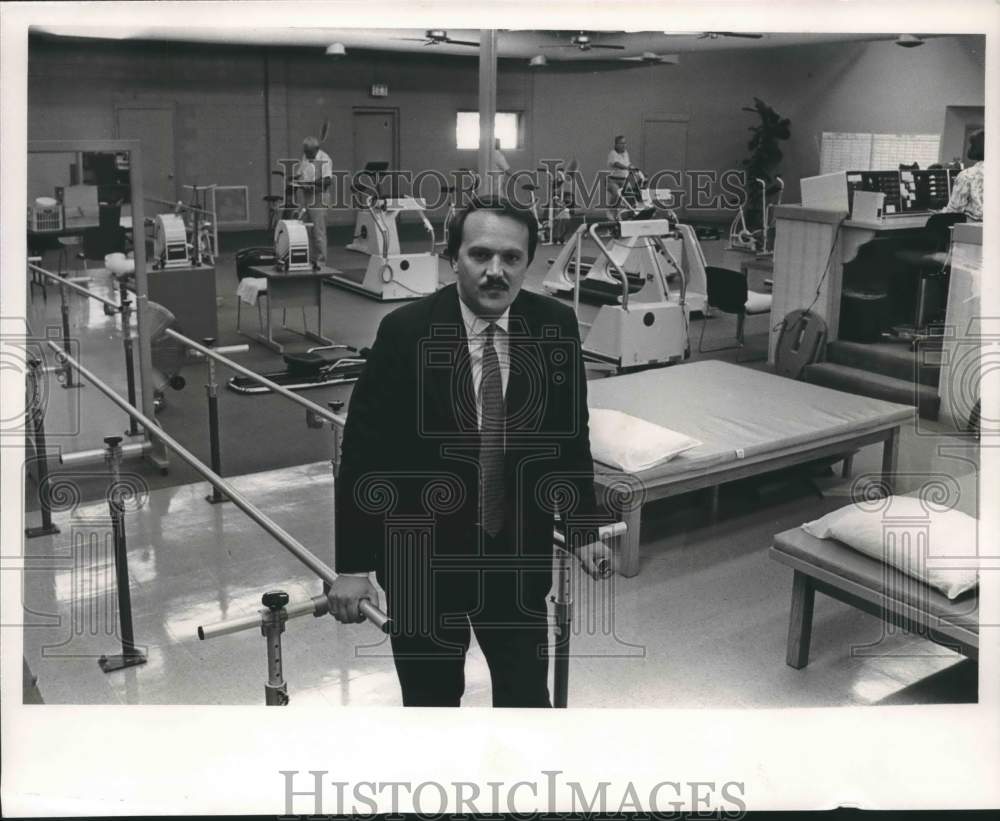 1987 Press Photo Richard M. Scrushy, Health Rehabilitation, Physical Fitness - Historic Images