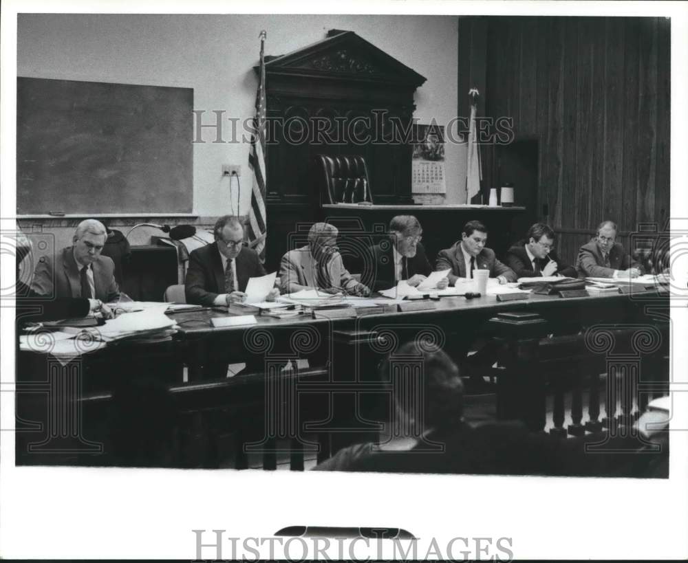 Press Photo Shelby County Commissioners meeting - abna37594 - Historic Images