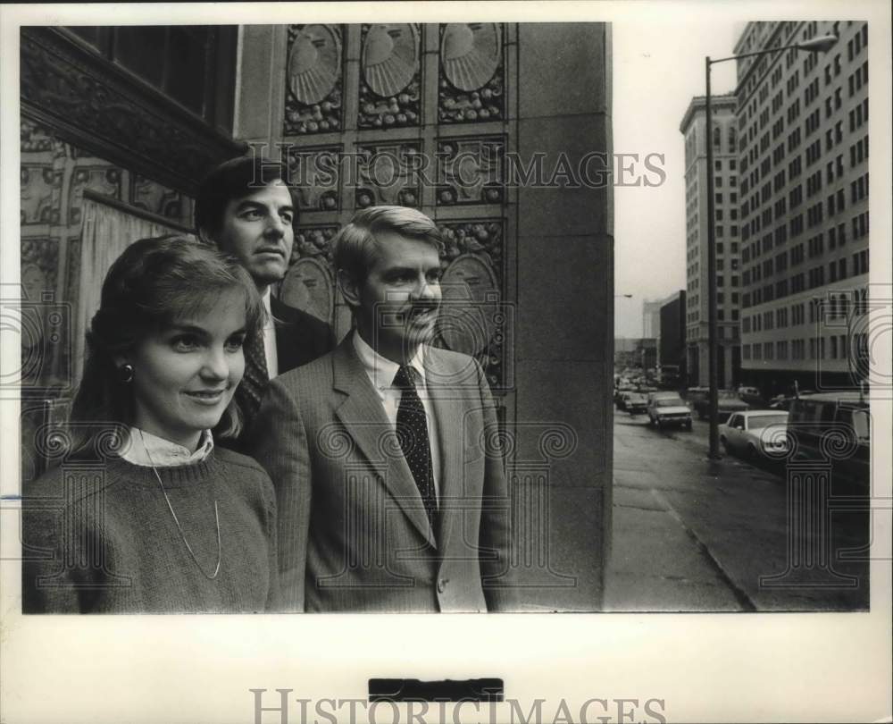 1983, Larry Oaks and Associates Looking Out From Chamber of Commerce - Historic Images