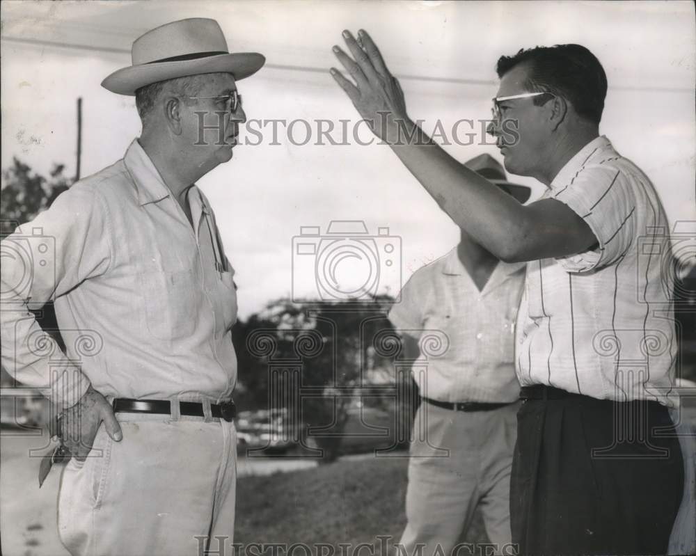 1959, Liquor Agent Cecil Padgett Threatened With Arrest by Mayor - Historic Images