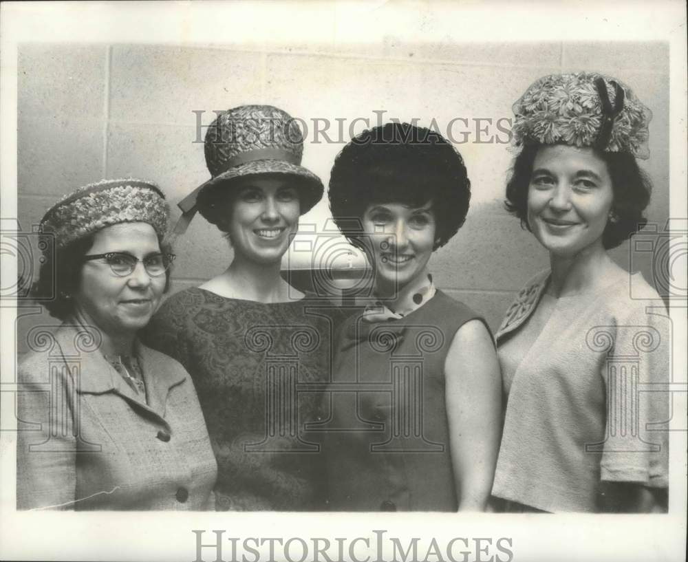 1966 Mrs. H. L. Martin, President, Samford University Faculty Wives - Historic Images