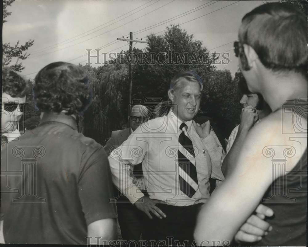 1973, Gubernatorial Candidate Senator Eugene McLain Talks with Crowd - Historic Images