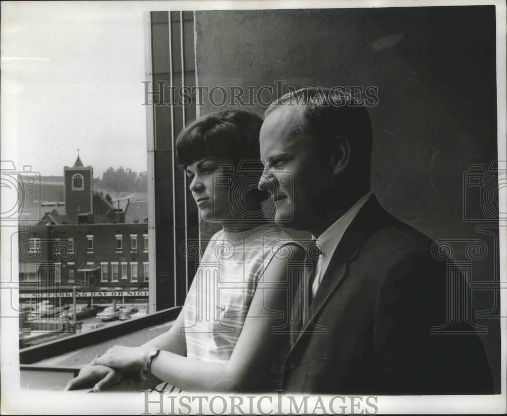 1968 Phil and Sandra McMahan Campaign for George Wallace - Historic Images