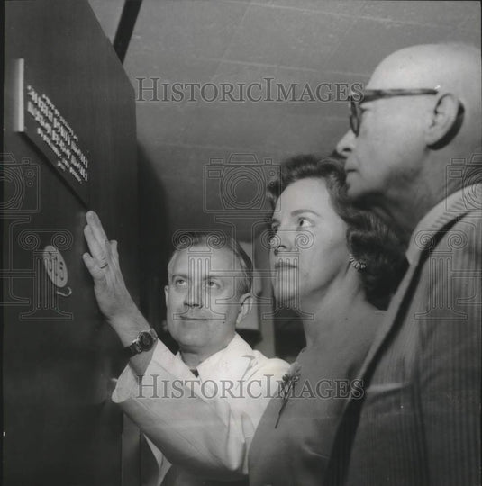 1967, Dr. H.C. Shirkey & others with plaque, Children's Hosp., AL - Historic Images