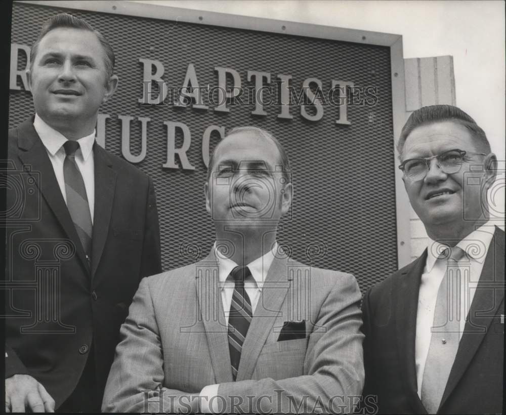 1969 Press Photo Rev. John Shirley &amp; others of Birmingham AL Baptist Pastors - Historic Images