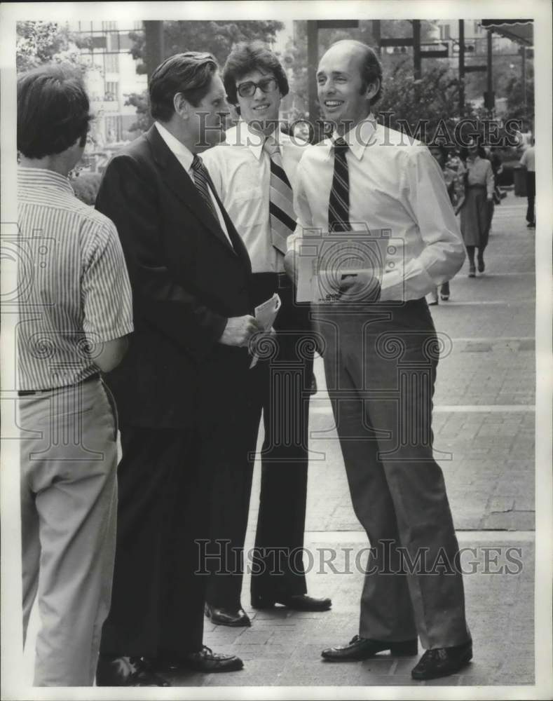 1978 Press Photo Candidates Heflin and McMillan meet on 20th street in Alabama - Historic Images