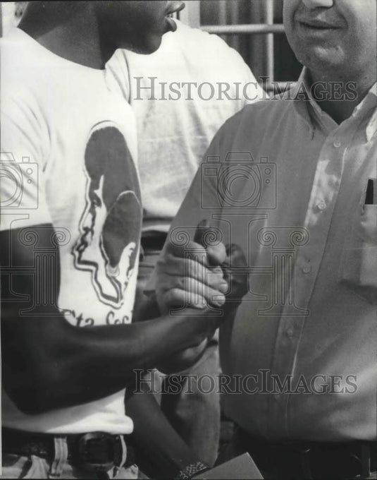 1978, Beasley campaigns at United States Steel Gate, Alabama - Historic Images