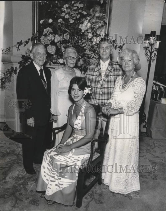 1978, Debutante Louise Sewell and Family - abna37995 - Historic Images