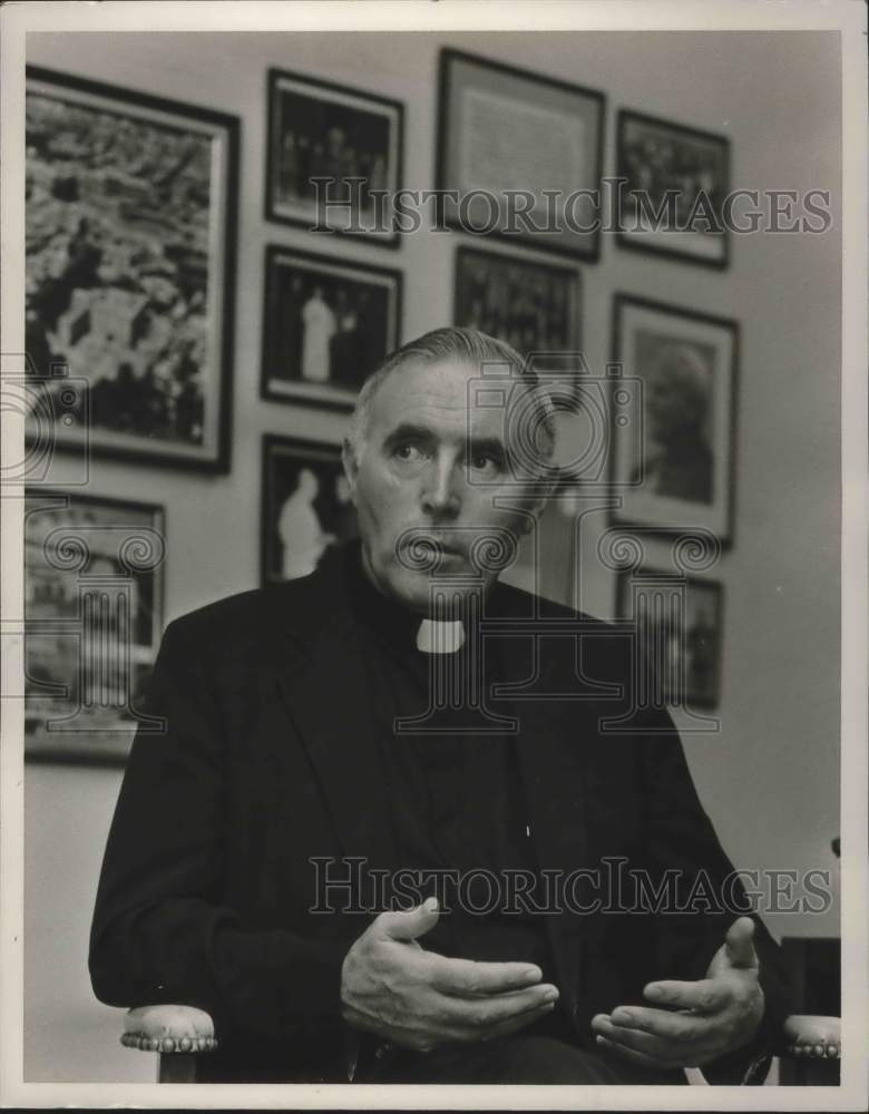 1987 Press Photo Monsignor Michael Sexton - abna37998 - Historic Images