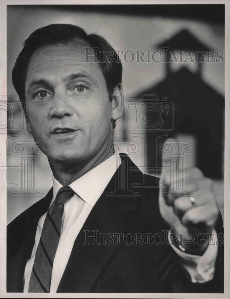 1990 Press Photo Politician Don Siegleman on Election Day - abna38007 - Historic Images