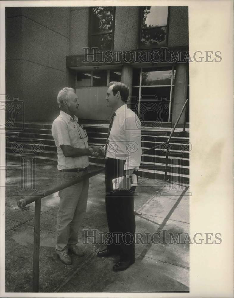 Press Photo Politician Don Siegleman Campaigns in DeKalb County - abna38011 - Historic Images