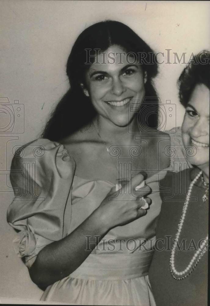 1984 Press Photo Lori Paige Allen, wife of Politician Don Siegleman - abna38016 - Historic Images