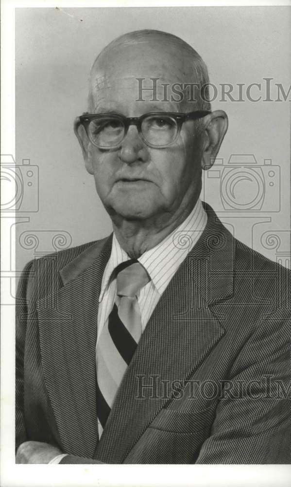 1980 Press Photo Aubrey S. Moore portrait, candidate Tarrant, AL city council - Historic Images