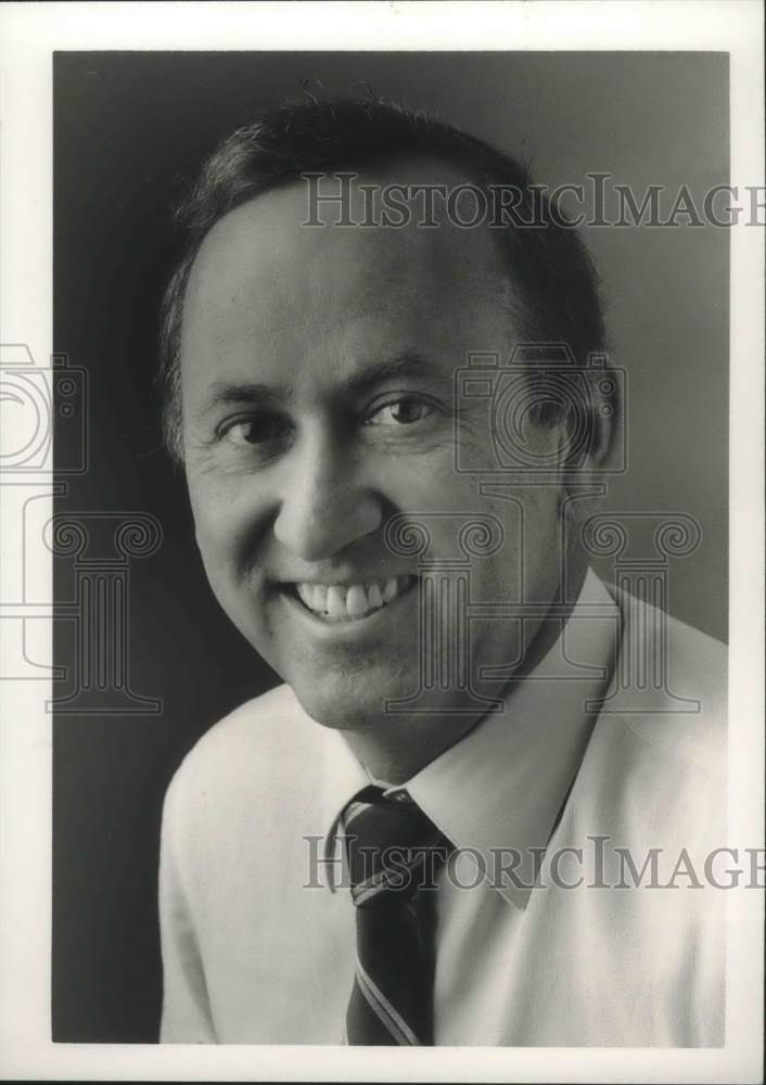 1986 Press Photo William Shernoff, Attorney and Author - abna38188 - Historic Images