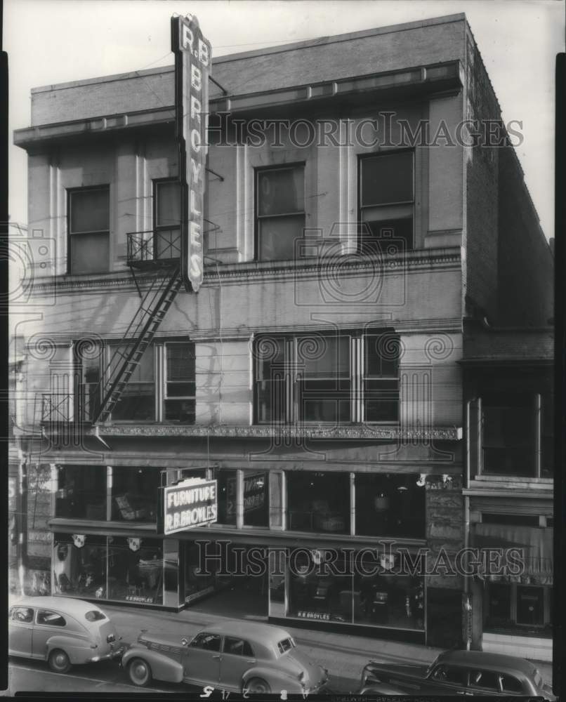 Press Photo R. B. Browles Furniture Company - abna38192 - Historic Images