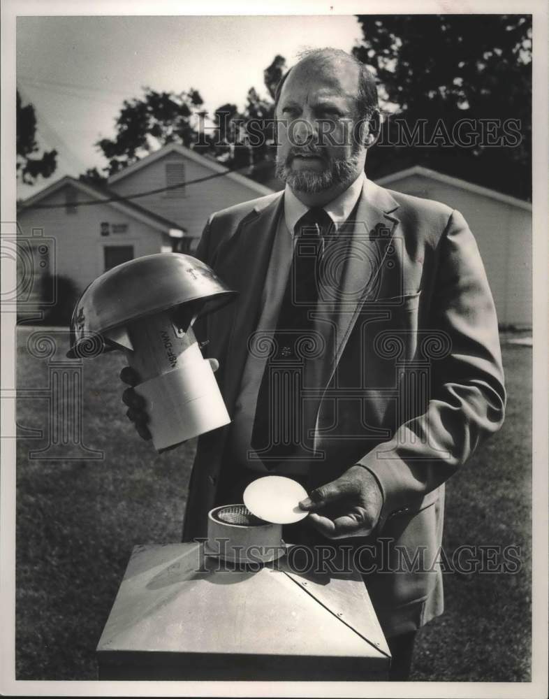 1986 Press Photo Charles Porter, Director of US EPA's Eastern ERF in Montgomery - Historic Images