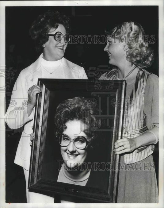 1978, Green Valley School Principal Jo Ann Pritchett Given Portrait - Historic Images