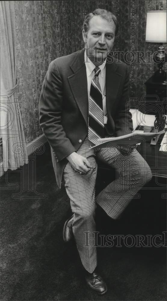 1980 Press Photo Birmingham, Alabama Banker J. Barry Sellers - abna38381 - Historic Images