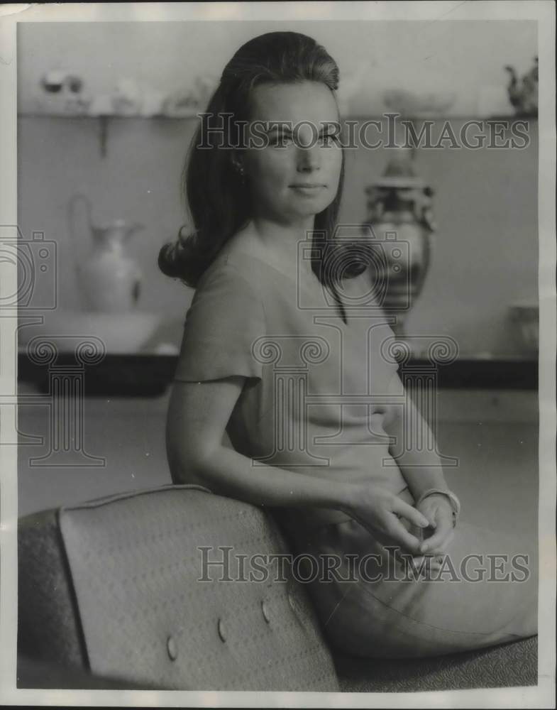 1971, Mrs. Josh R. Oden, Jr, Scribblers, Birmingham Alabama - Historic Images