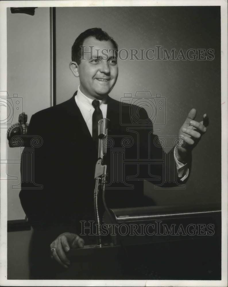 1968 Press Photo Lewis G. Odom, banker, speaking in Alabama - abna38403 - Historic Images