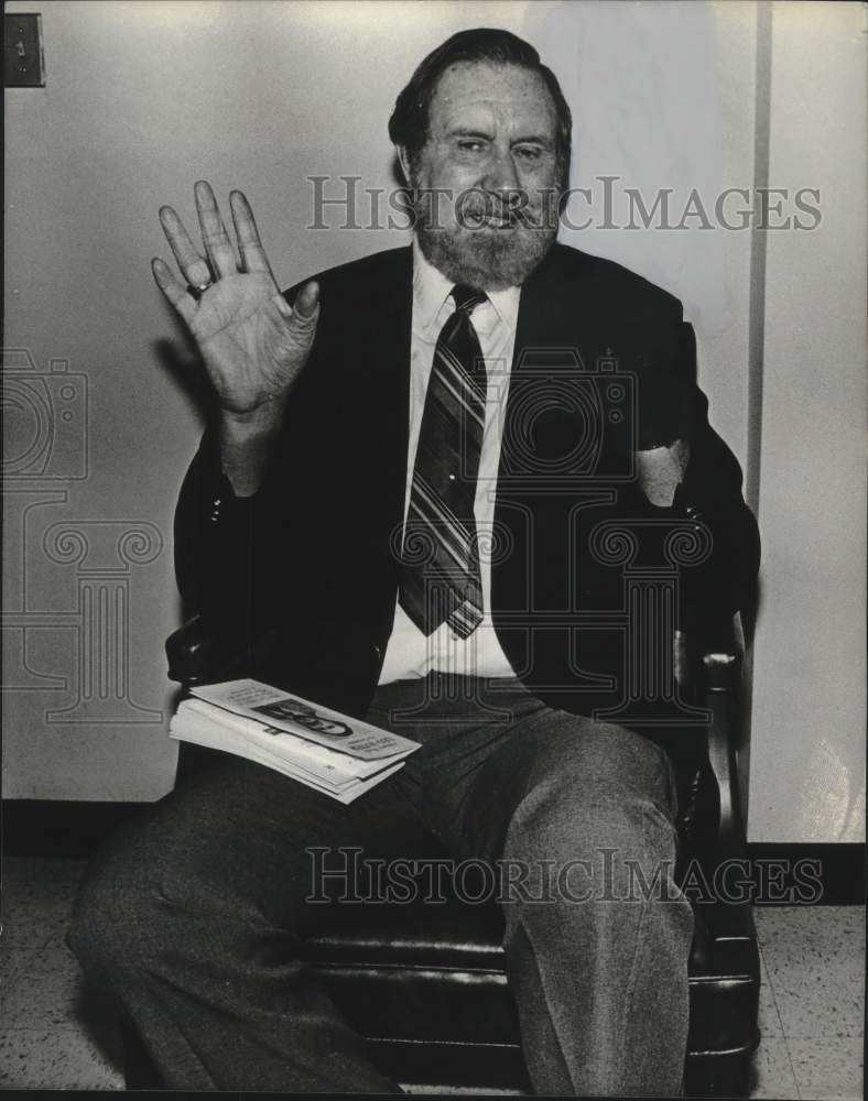 1982 Press Photo Leo Suiter, Politician - abna38503 - Historic Images