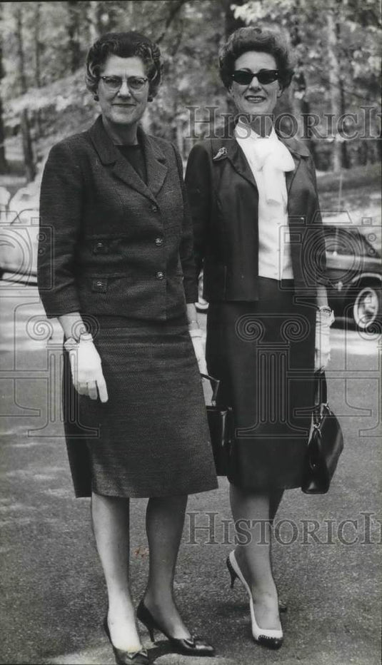 1965, Mrs. H.D. McHenry & Mrs. Louis N. Brown, Birmingham Scribblers - Historic Images