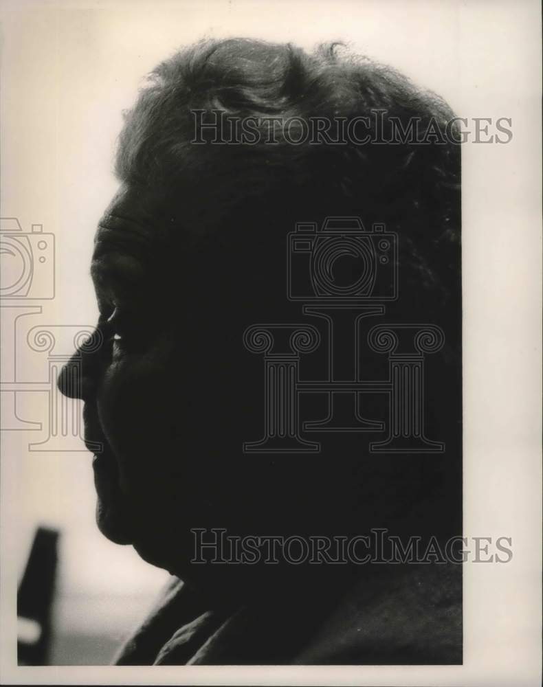 Press Photo Ethyland Andress, side profile - abna38700 - Historic Images