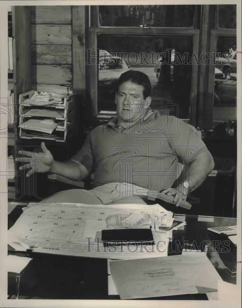 1990 Press Photo Tom Owen, King's Ranch children's home founder, Alabama - Historic Images