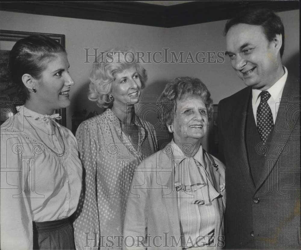 Press Photo Ballet Scholarship Announced by Selection Team - abna38854 - Historic Images