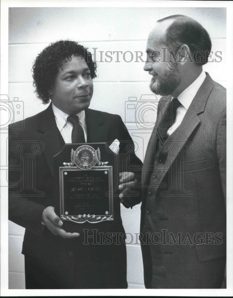 1982 Leonard Robinson Bessemer Policeman of the Year and Hal Hodgens - Historic Images