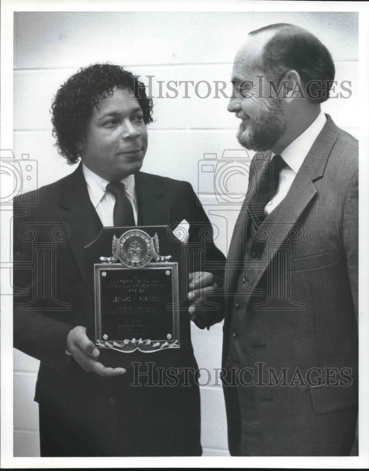 1982 Leonard Robinson Bessemer Policeman of the Year and Hal Hodgens - Historic Images