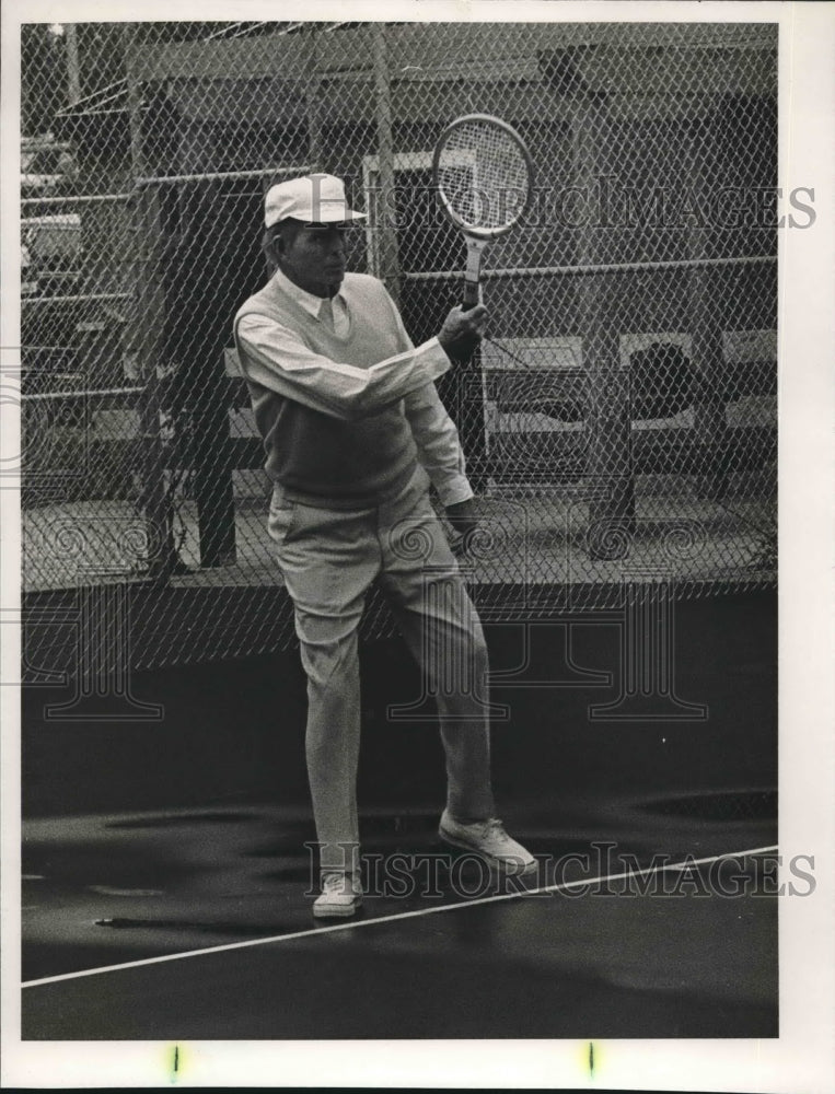 1989 Press Photo Harvey &quot;Red&quot; Terrell, Tennis Center - abna39001 - Historic Images